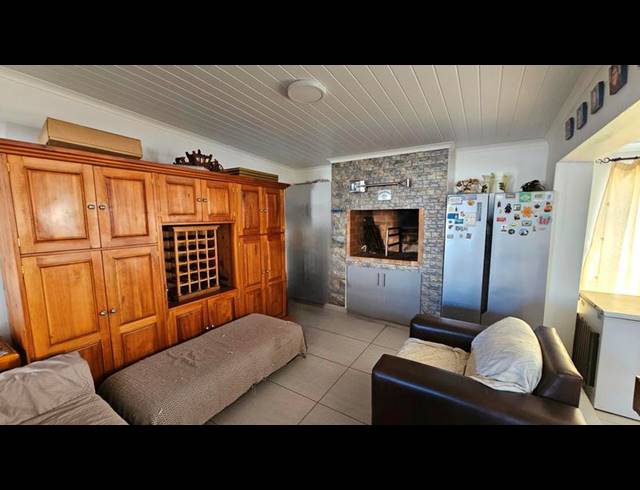 4 BEDROOM HOUSE FOR SALE IN DWARSKERSBOS